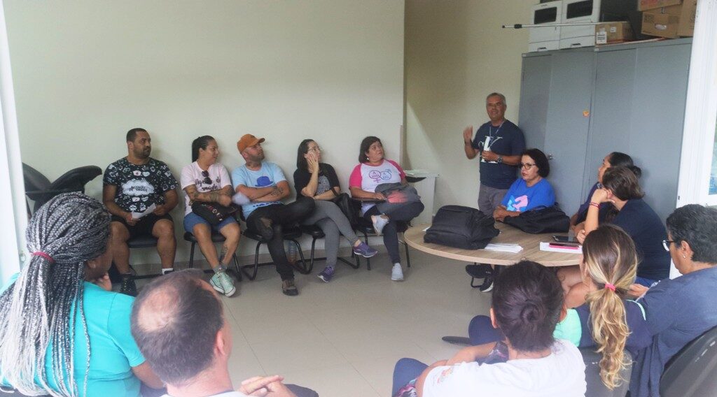 Das Dengue-Kontrollteam schult kommunale Gesundheitsbeauftragte, um die Maßnahmen in Caraguatatuba zu verstärken – Stadtrat von Caraguatatuba