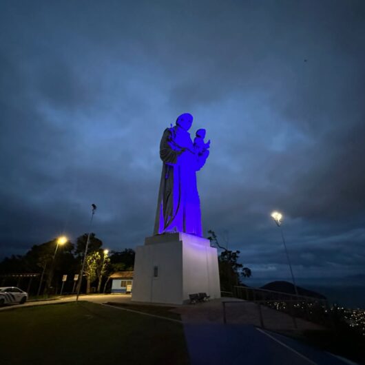 Fortes ventos danificam iluminação do Santo Antônio