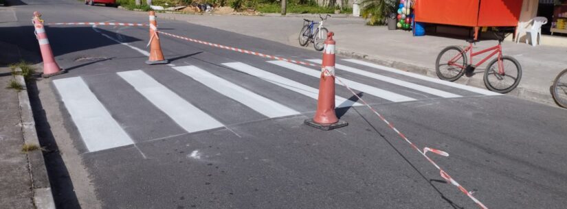 Prefeitura de Caraguatatuba faz revitalização de sinalização de solo em diversos pontos da cidade