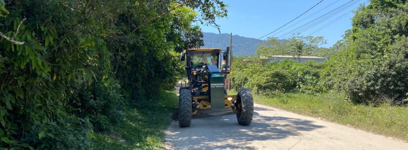 Prefeitura promove nivelamento de ruas e drenagem de valas na região Sul