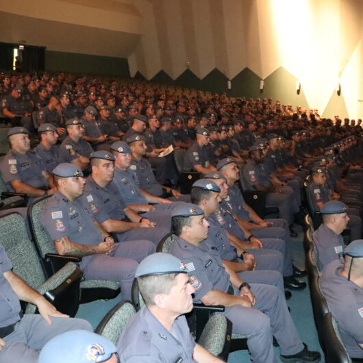 Prefeitura de Caraguatatuba investe R$ 1,2 milhão com Operação Verão e recepciona policiais militares