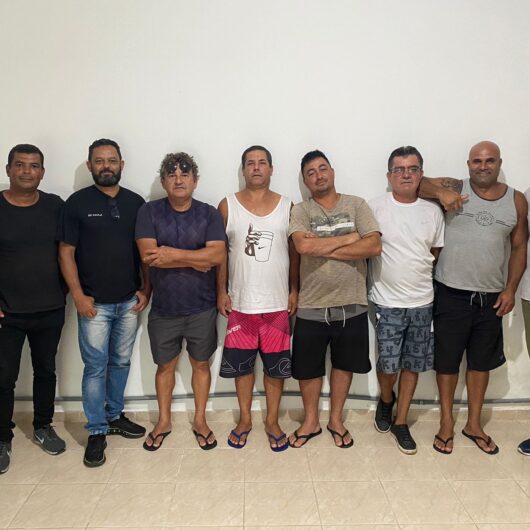 Prefeitura promove reunião com nova diretoria da Associação de Pescadores da Praia do Camaroeiro