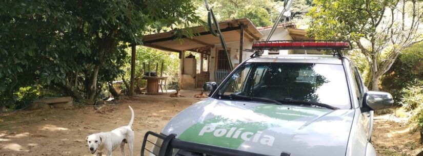 Prefeitura de Caraguatatuba e Polícia Militar Ambiental combatem obras irregulares em área de preservação