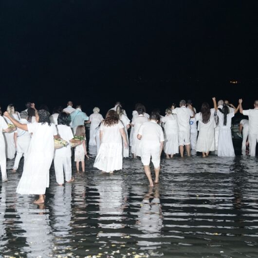 39ª Festa de Iemanjá bate recordes de casas participantes e mais de 15 mil pessoas prestigiam evento