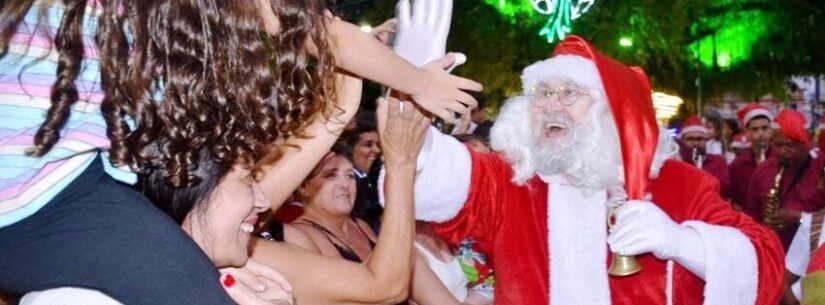 Natal em Caraguatatuba tem Casa do Papai Noel, praças iluminadas e apresentações musicais