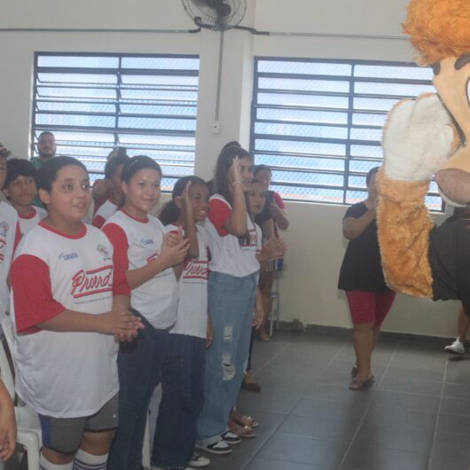 Mais 150 alunos da rede municipal de Caraguatatuba participam de formatura do Proerd
