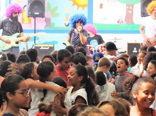 OssoBanda faz show de abertura do RecreArte