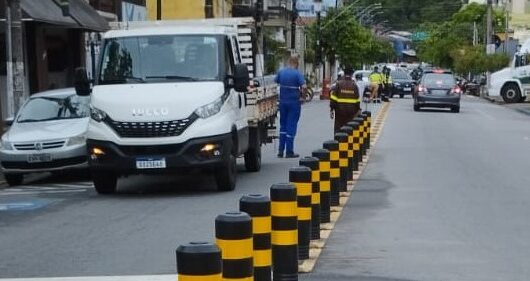 Prefeitura de Caraguatatuba intensifica revitalização de sinalização de trânsito em vários pontos