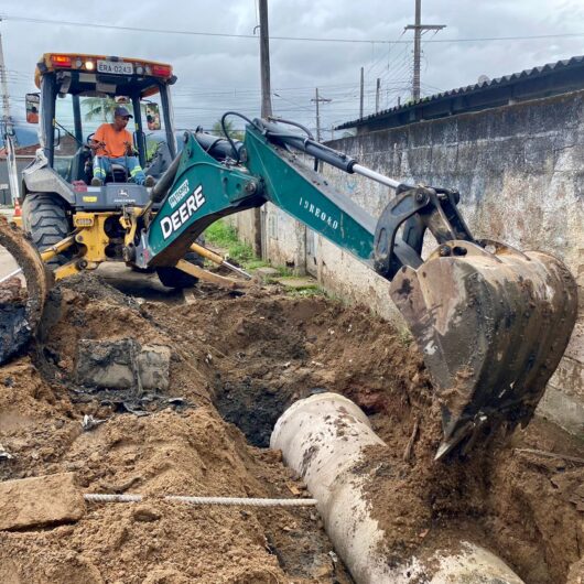 Prefeitura implanta nova linha de drenagem na Rua Nossa Senhora Aparecida, no Perequê-Mirim