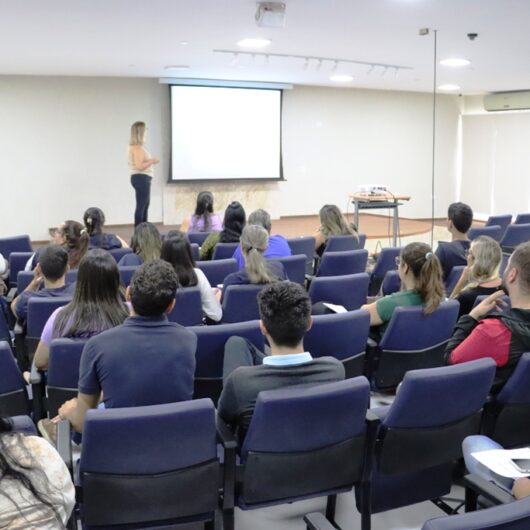 Janeiro Roxo: Prefeitura capacita médicos e enfermeiros para ampliar busca ativa de casos de hanseníase