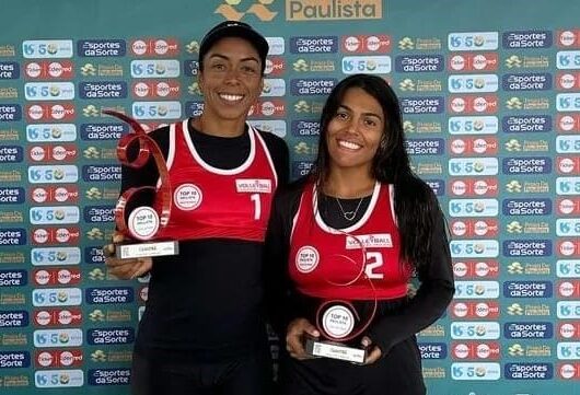 Dupla de Caraguatatuba conquista título no Top Paulista feminino de vôlei de praia