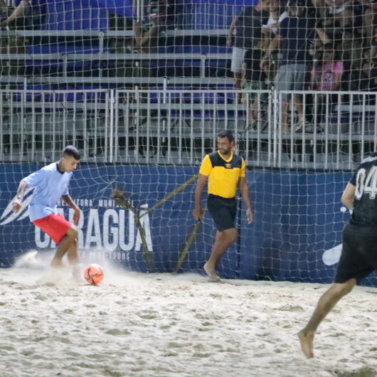 Campeonato Municipal de Beach Soccer entra nas quartas de final