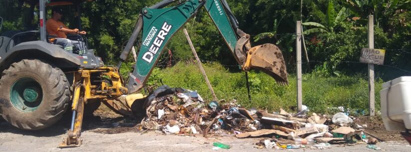 Prefeitura de Caraguatatuba realiza nivelamento de ruas no bairro Morada do Mar