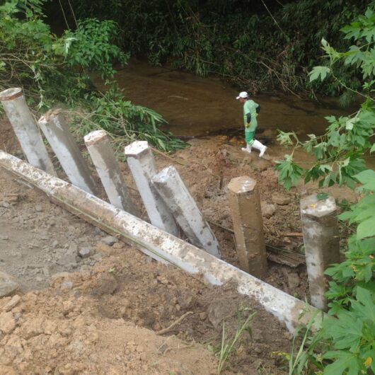 Após as chuvas, Prefeitura retoma trabalho de contenção de solo na região Norte