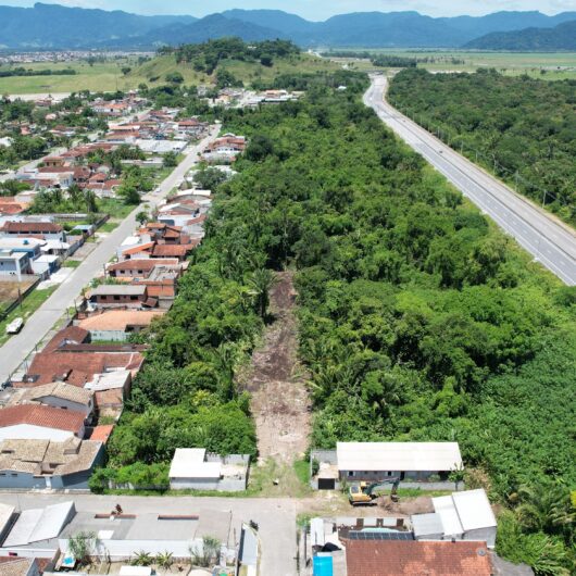 Prefeitura executa abertura de ruas no Recanto Vanja