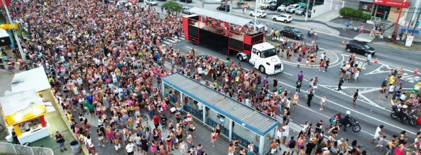 Carnaval em Caraguatatuba supera expectativas e reúne mais de 400 mil pessoas