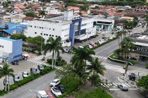 Alta demanda de casos suspeitos de dengue, Covid-19 e gripe provoca superlotação em UPAs de Caraguatatuba