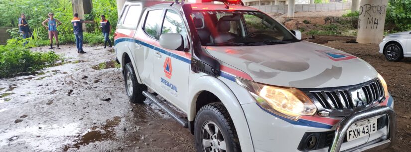 Chuvas de cabeceira provocam estragos, transbordam rios e destróem uma ponte em Caraguatatuba