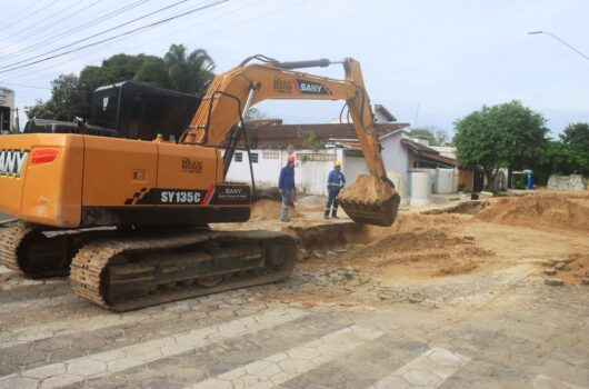 Prefeitura de Caraguatatuba inicia novas obras de drenagem na região central