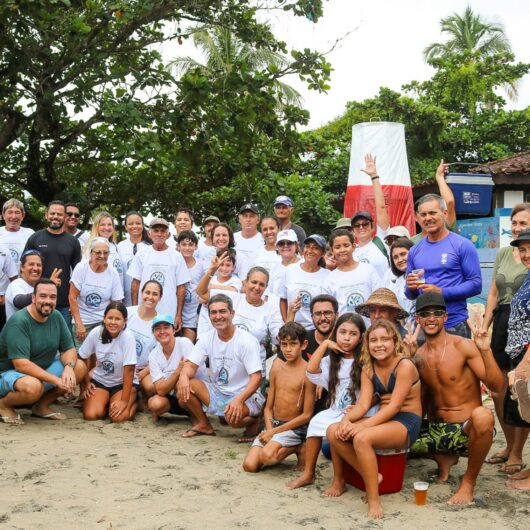 Mais de 500 kg de resíduos são recolhidos em ação de limpeza da Praia da Cocanha