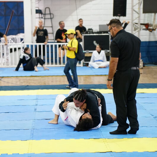 Caraguatatuba domina Copa Caiçara Jiu-Jitsu com 134 medalhas de ouro