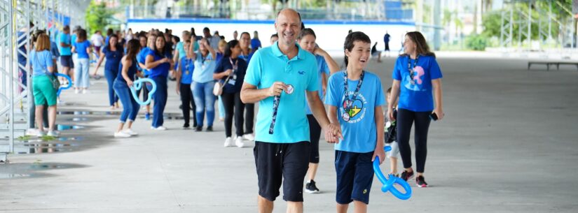 Caminhada do Dia Mundial de Conscientização sobre o Autismo reúne mais de 200 pessoas em Caraguatatuba