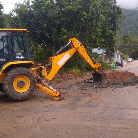Prefeitura executa obra para melhorar escoamento de águas pluviais em rua do Massaguaçu