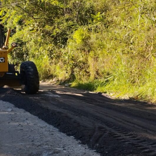 Prefeitura prossegue com obras de contenção das margens do Rio Santo Antonio, no bairro Rio do Ouro