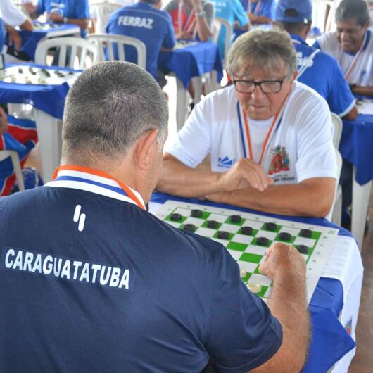 Quase 100 atletas de Caraguatatuba participam da 26ª edição do JOMI em Pindamonhangaba