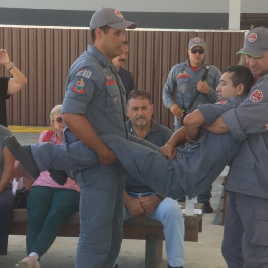 Defesa Civil de Caraguatatuba participa de APELL sobre Técnicas de Movimentação de Vítimas