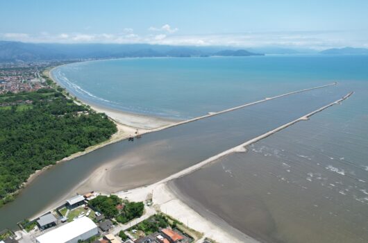 Enrocamento Juqueriquerê: construção de Molhe Sul entra na reta final Enrocamento Juqueriquerê: construção de Molhe Sul entra na reta final