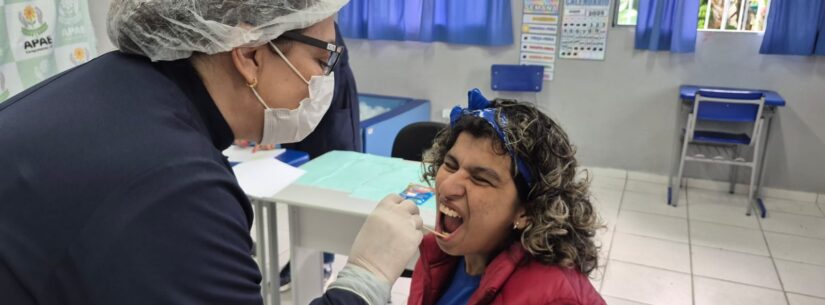 Setor de saúde bucal realiza triagem com alunos da Apae para tratamento odontológico Setor de saúde bucal realiza triagem com alunos da Apae para tratamento odontológico