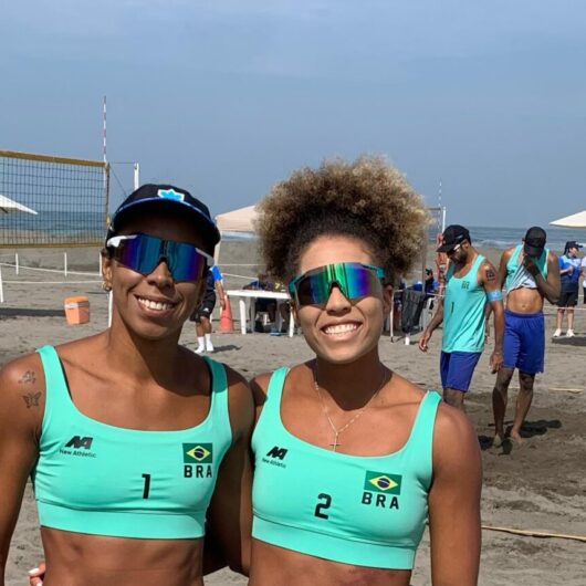 Dupla de Caraguatatuba faz história no Circuito Sul-Americano de Vôlei de Praia no Peru Dupla de Caraguatatuba faz história no Circuito Sul-Americano de Vôlei de Praia no Peru