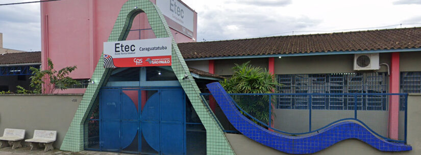 #PraTodosVerem Fachada do prédio da ETEC Caraguatatuba no bairro Indaiá. #PraTodosVerem Fachada do prédio da ETEC Caraguatatuba no bairro Indaiá.