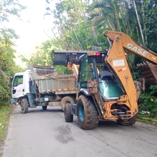 Secretaria de Serviços Públicos promove limpeza descentralizada dos bairros de Caraguatatuba Secretaria de Serviços Públicos promove limpeza descentralizada dos bairros de Caraguatatuba