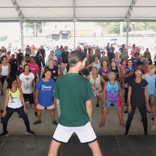 Profissionais de enfermagem participam do 1º Aulão de Ritmado em Caraguatatuba Profissionais de enfermagem participam do 1º Aulão de Ritmado em Caraguatatuba