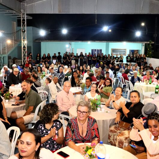 Apae de Caraguatatuba celebra 48 anos com jantar e homenagens Apae de Caraguatatuba celebra 48 anos com jantar e homenagens