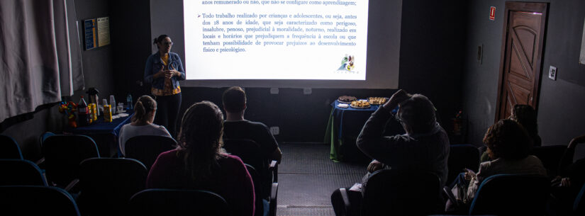 Caraguatatuba encerra ciclo de oficinas sobre Programa de Erradicação do Trabalho Infantil Caraguatatuba encerra ciclo de oficinas sobre Programa de Erradicação do Trabalho Infantil