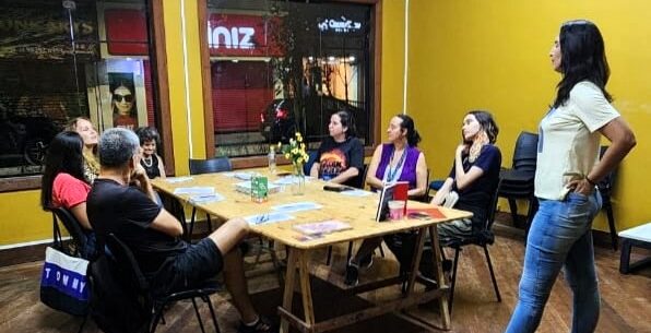 Oficina “Crônicas - Histórias do Cotidiano” abre programação literária de junho Oficina “Crônicas - Histórias do Cotidiano” abre programação literária de junho