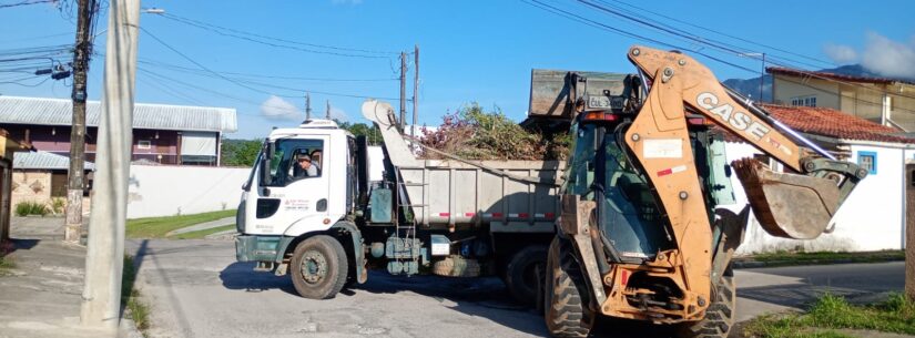 Serviços de zeladoria urbana seguem em vários bairros de Caraguatatuba Serviços de zeladoria urbana seguem em vários bairros de Caraguatatuba
