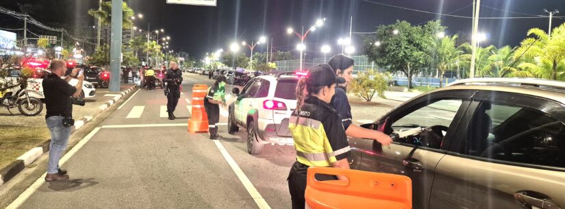 Blitz de combate à alcoolemia aborda 200 motoristas em Caraguatatuba Blitz de combate à alcoolemia aborda 200 motoristas em Caraguatatuba