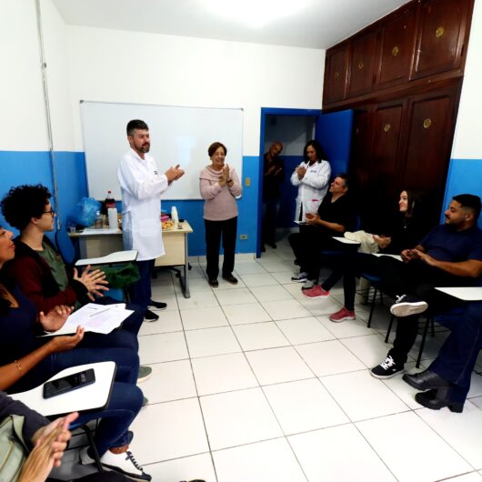 Caraguatatuba forma alunos do curso de Técnicas em Vendas Caraguatatuba forma alunos do curso de Técnicas em Vendas
