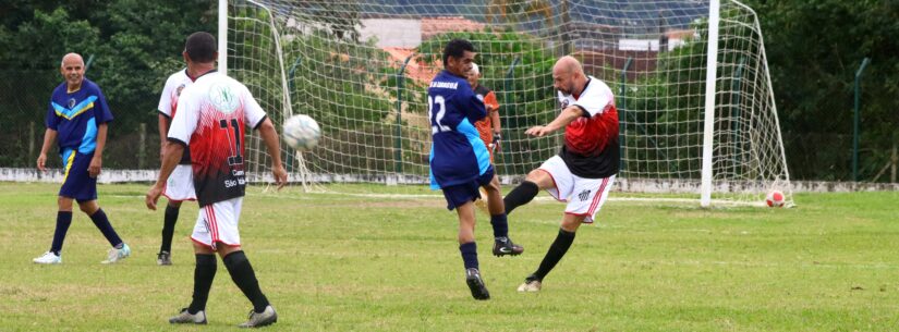 Campeonato Máster 50 e 60 anos começa com 20 gols em seis jogos em Caraguatatuba