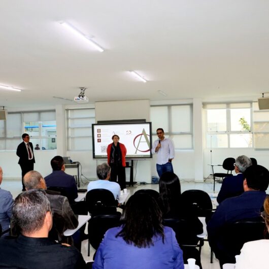 Palestra da Reforma tributária reúne 100 profissionais do ramo da construção em Caraguatatuba Palestra da Reforma tributária reúne 100 profissionais do ramo da construção em Caraguatatuba