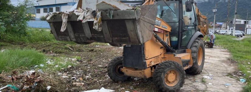 Secretaria de Serviços Públicos segue com limpeza descentralizada em diversos bairros de Caraguatatuba Secretaria de Serviços Públicos segue com limpeza descentralizada em diversos bairros de Caraguatatuba