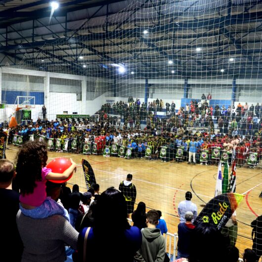 3ª edição da Caraguá Cup reúne atletas e autoridades em cerimônia de abertura no Centro Esportivo 3ª edição da Caraguá Cup reúne atletas e autoridades em cerimônia de abertura no Centro Esportivo