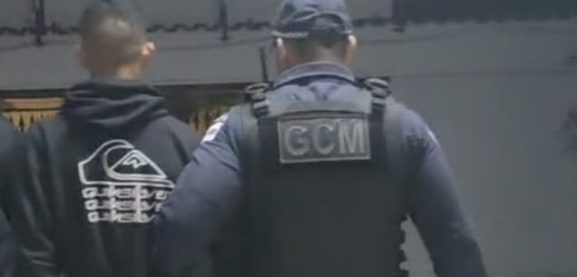 GCM e Polícia Civil apreendem dois adolescentes e investigam três homens por estupro coletivo em Caraguatatuba GCM e Polícia Civil apreendem dois adolescentes e investigam três homens por estupro coletivo em Caraguatatuba