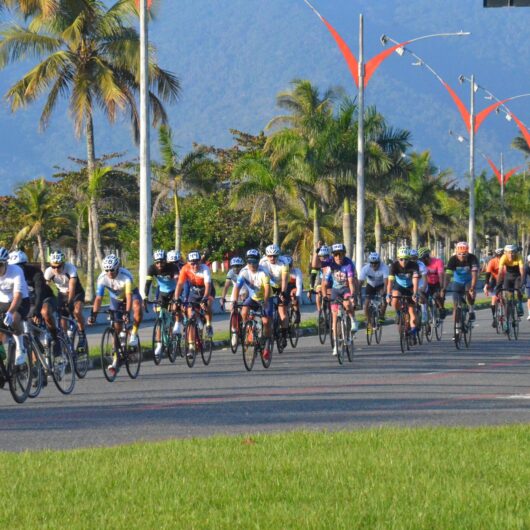 ‘Treinão’ de ciclismo recebe mais de 60 atletas no Porto Novo ‘Treinão’ de ciclismo recebe mais de 60 atletas no Porto Novo