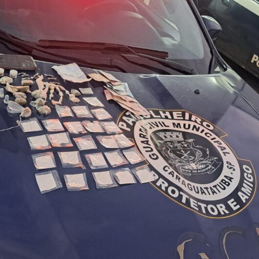 Guarda Civil prende suspeito por tráfico de drogas em Caraguatatuba Guarda Civil prende suspeito por tráfico de drogas em Caraguatatuba