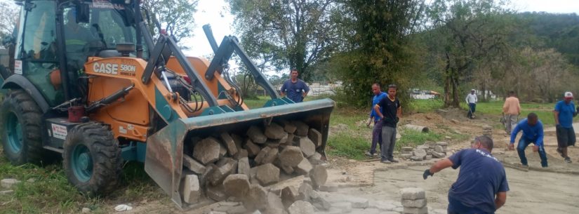 Secretaria de Serviços Públicos intensifica limpeza de bairros de Caraguatatuba no fim de agosto Secretaria de Serviços Públicos intensifica limpeza de bairros de Caraguatatuba no fim de agosto